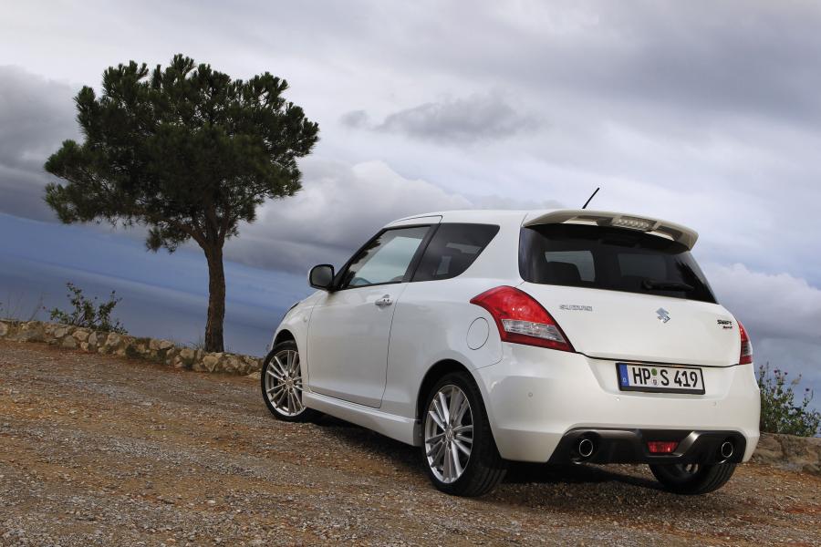  Suzuki Swift Sport 2012 года  (фото 31 из 66)